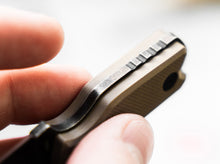 Cargar imagen en el visor de la galería, Cuchillo Böker Magnum Li'l Friend Micro
