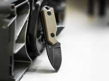 Cargar imagen en el visor de la galería, Cuchillo Böker Magnum Li'l Friend Micro

