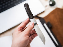 Cargar imagen en el visor de la galería, Navaja Böker Solingen Trapper Bog Oak Wood
