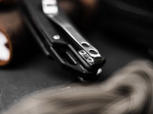 Cargar imagen en el visor de la galería, Navaja Böker Magnum Cliff Wharncliffe - Boker Cuchillos
