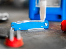 Cargar imagen en el visor de la galería, Navaja Böker Plus Atlas Blue - Boker Cuchillos
